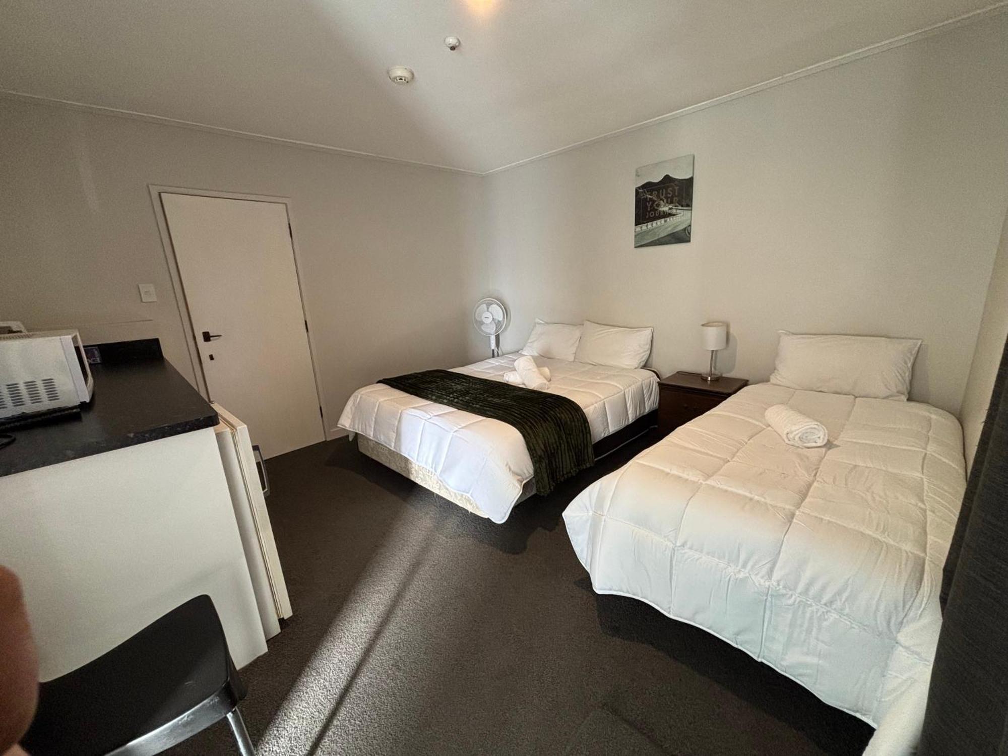 Leopard Hotel Waipukurau Exterior foto